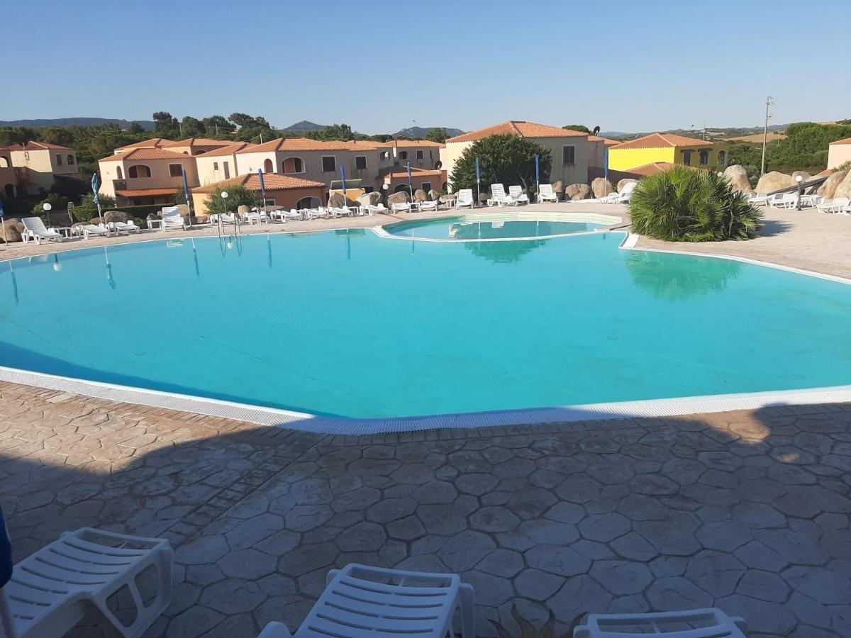 Appartamento Residence Mirice Vignola Mare Aglientu Casa Giorgia Bagian luar foto